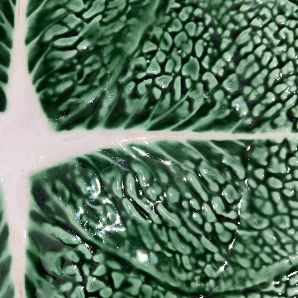 Secla green cabbage leaf dish - Picture 4 of 9